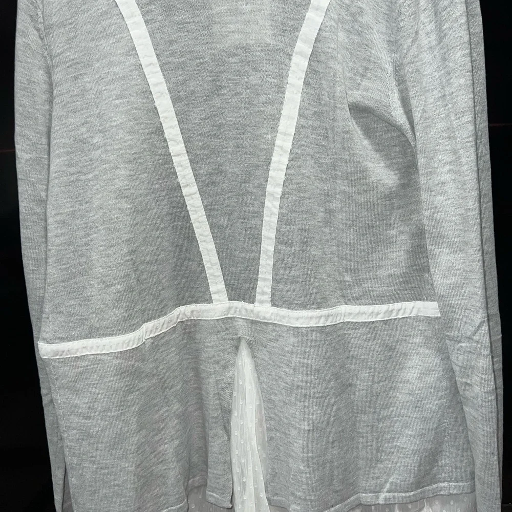 New Dance and Marvel lightweight gray cardigan in size Medium/ Large.